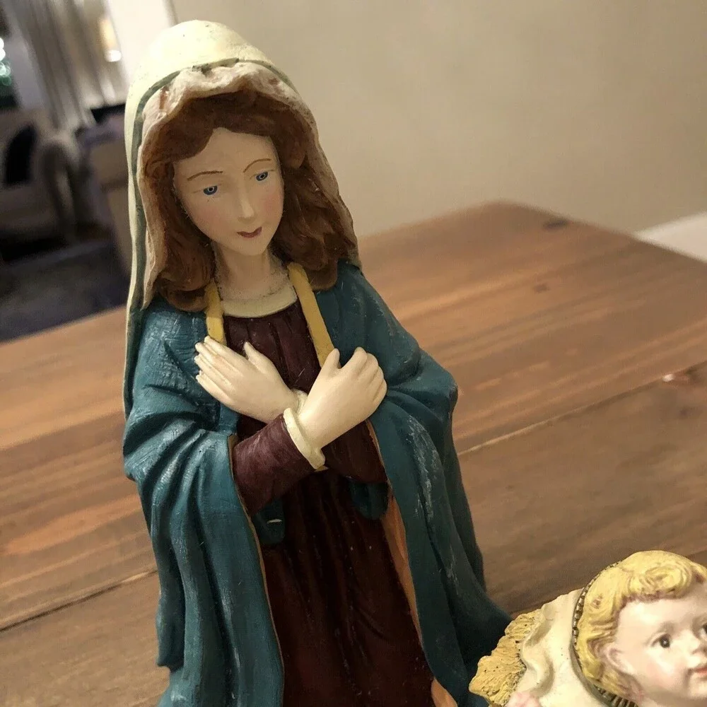 VINTAGE FLAMBRO RENAISSANCE NATIVITY RESIN JOSEPH MARY JESUS FIGURINES 1991